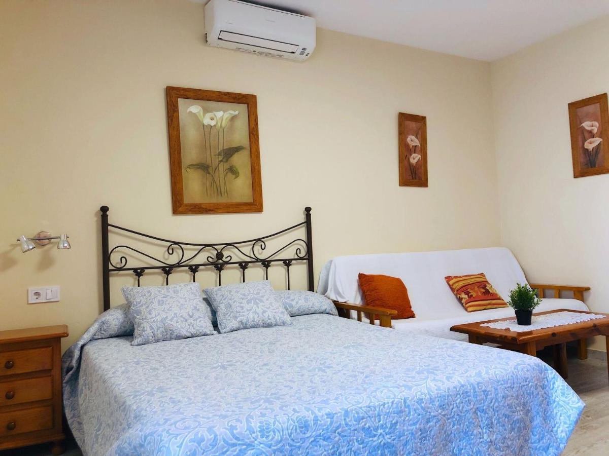 Belvilla By Oyo Estudio Benal Beach Malaga Bagian luar foto