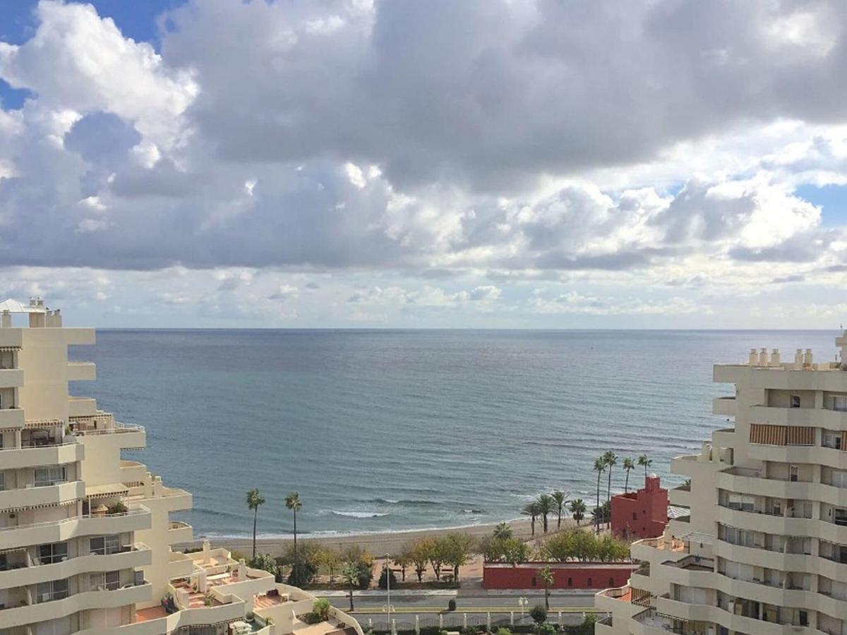 Belvilla By Oyo Estudio Benal Beach Malaga Bagian luar foto